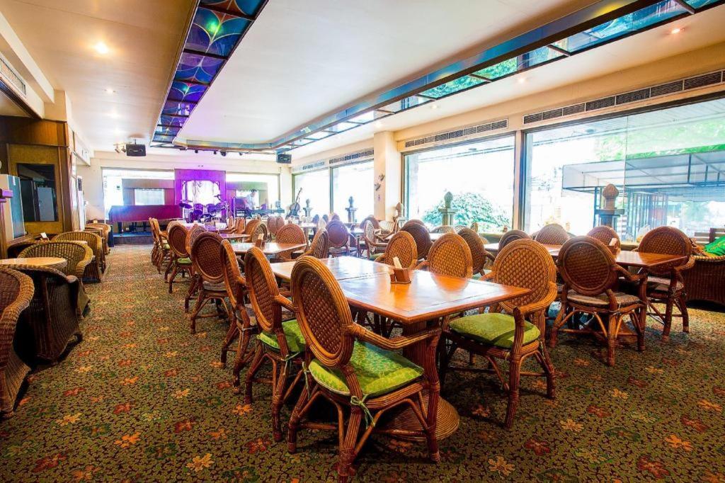Pailyn Phitsanulok Hotel Ngoại thất bức ảnh