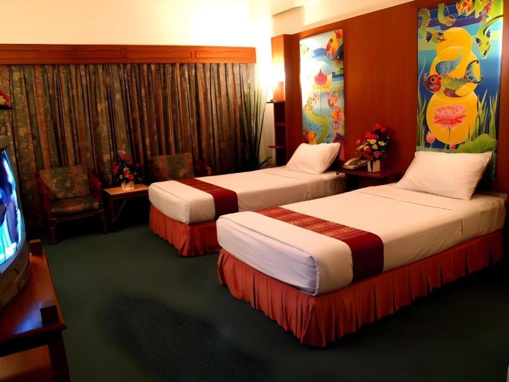 Pailyn Phitsanulok Hotel Ngoại thất bức ảnh