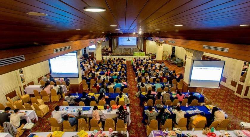 Pailyn Phitsanulok Hotel Ngoại thất bức ảnh