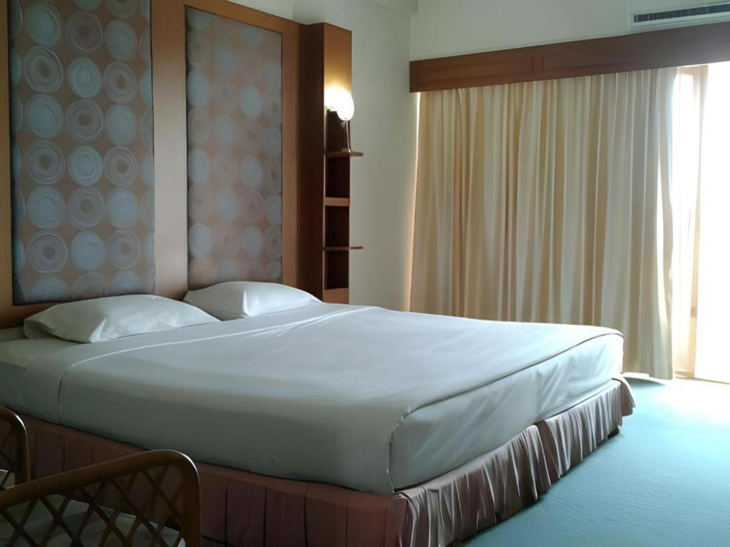Pailyn Phitsanulok Hotel Ngoại thất bức ảnh